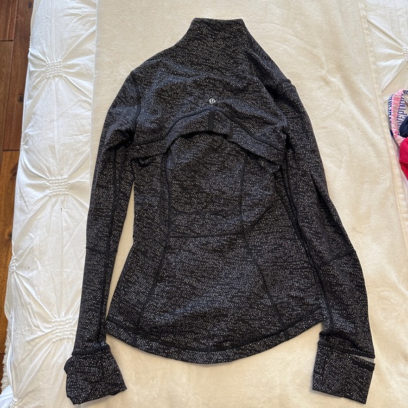 Lululemon Jacket - Picture 1 of 2